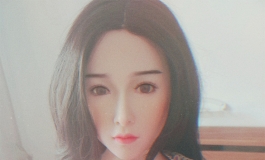 浅川小姐姐の衬衫