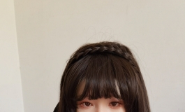 慵懒可爱的居家女孩 床头悠（13）