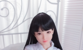 娇俏清纯小学妹，一见倾心