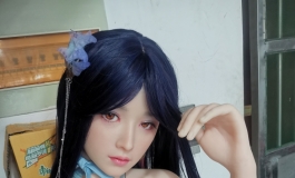 和服依然与晚礼服浅川