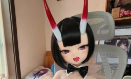 兔女郎，要抱抱！