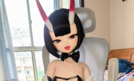 兔女郎，要抱抱！