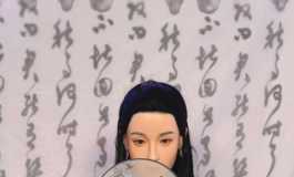 袅娜少女羞,岁月无忧愁