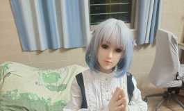 又买了套优雅洛丽塔服装。