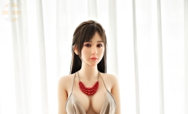 落日吻着晚风 晕出浪漫的橘红