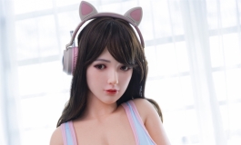 清纯少女VS性感黑丝 哪个更撩人心魄
