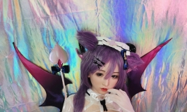 再发一个桔梗COS一波魅魔护士刻晴