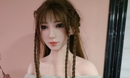 胸还是要选大的，蓉蓉的胸摸着真爽~