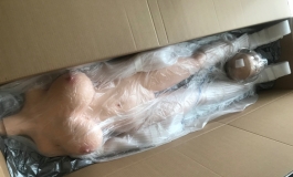 仰望系米藤和战斗机同时到家，一下开两，还有谁？