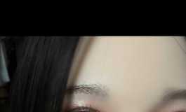 御姐烟熏妆，