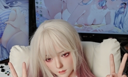 抢我电脑椅是吧，拷起来╰_╯