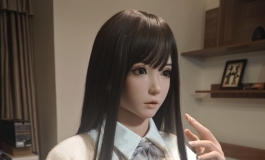 （娃友实测）打开门，女友竟趁我不在家偷偷进我的房间！