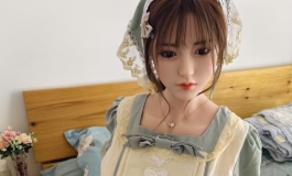 田园风的女孩娇嫩欲滴