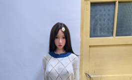 小冰老师来家访，最后看时间晚了直接睡我家里了