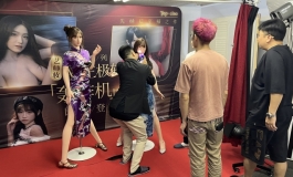 日本娃娃展廳揭密 先納信 石哥 親自發布 全新黑科技 仰望系列 體現 藝術之美｜KD人形美術館
