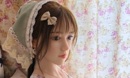 乖巧女孩小依宝