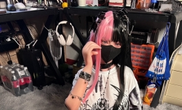 居家流第二弹！亚文化中毒的巨乳萌妹和我同居日常！彼之良 风铃