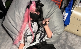 居家流第二弹！亚文化中毒的巨乳萌妹和我同居日常！彼之良 风铃